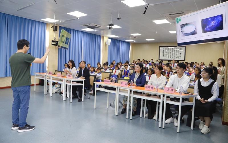 專家進校園之深圳市南山實驗教育集團白芒小學